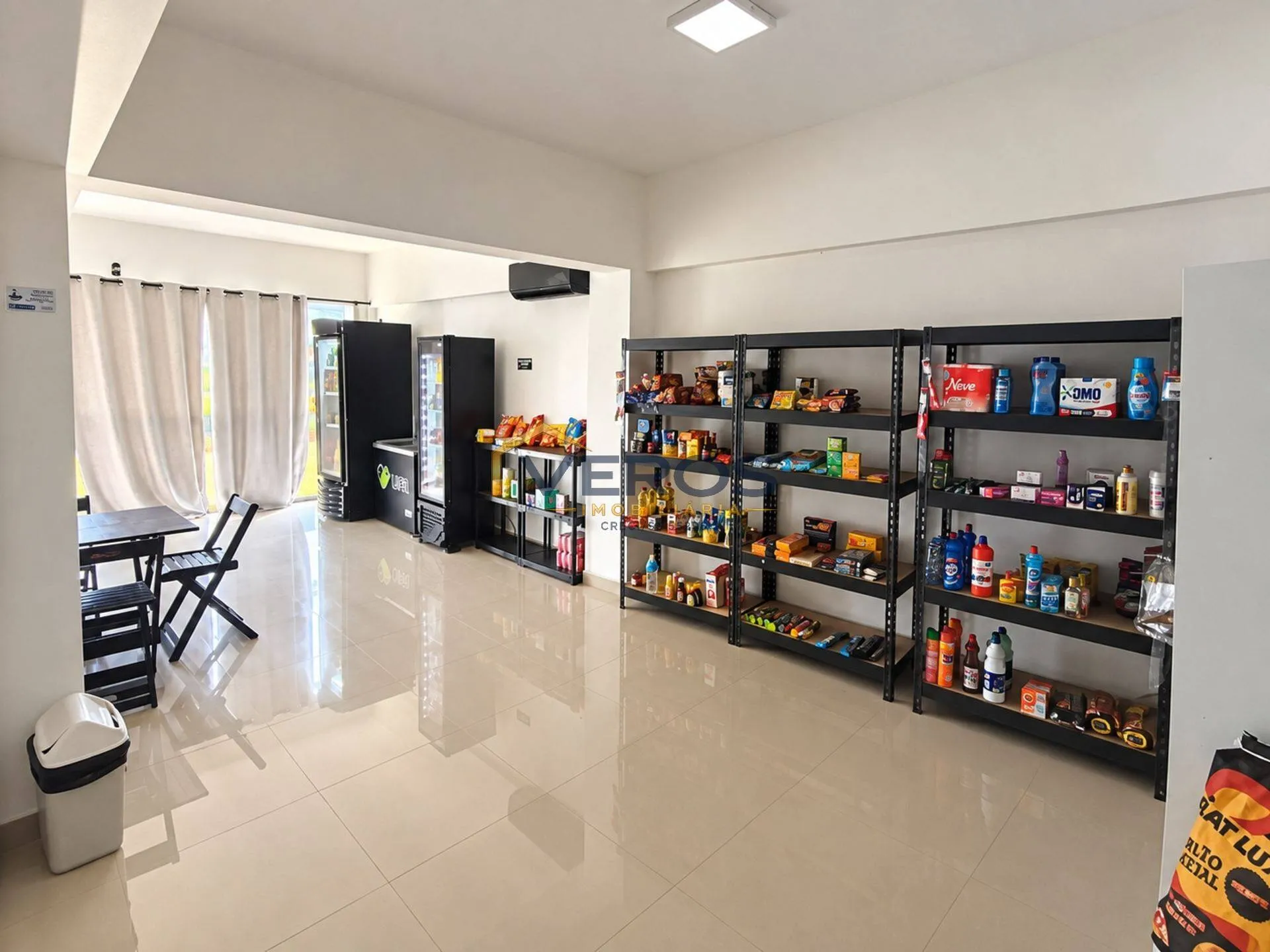 Imagem Apartamento para alugar no Ed Talhamar em Caraguatatuba - Piscina