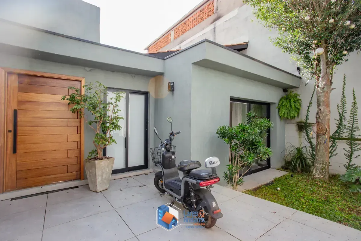 Imagem Casa para venda em Butantã com 2 quartos, sendo 1 suíte, 95m²