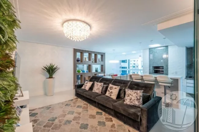 Imagem Apartamento Mobiliado e decorado 3 Suítes 4 vagas a 3 minutos a pé da praia