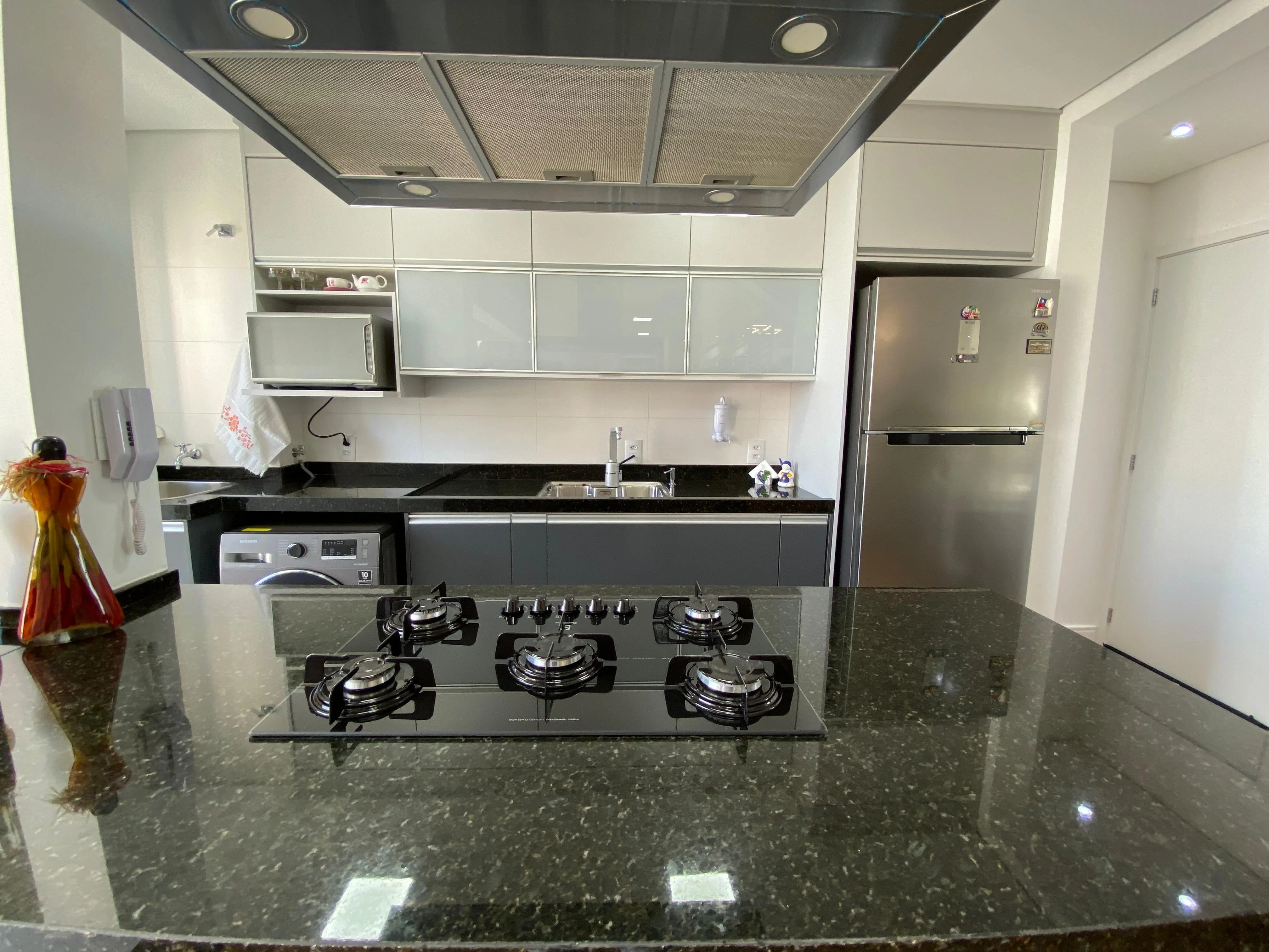 Imagem Luxuoso Duplex de 129m² com Vista Panorâmica em Sorocaba: Três Suítes, Sacada Gourmet e Condomínio de Alto Padrão