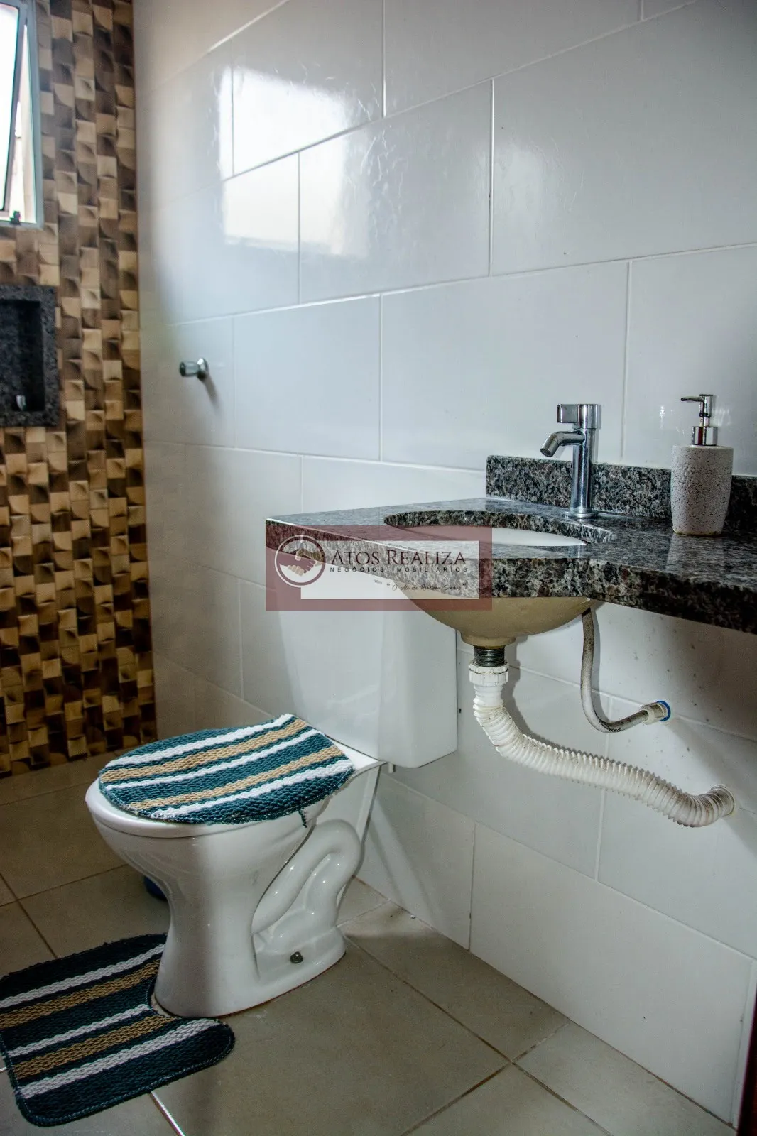 Imagem Casa à venda e locação em Jardim Grandesp - Itanhaém: 2 dormitórios, 1 suíte, 62m² por R$ 285.000,00