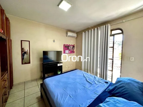 Imagem Sobrado à venda, 328 m² por R$ 1.190.000,00 - Jardim América - Goiânia/GO
