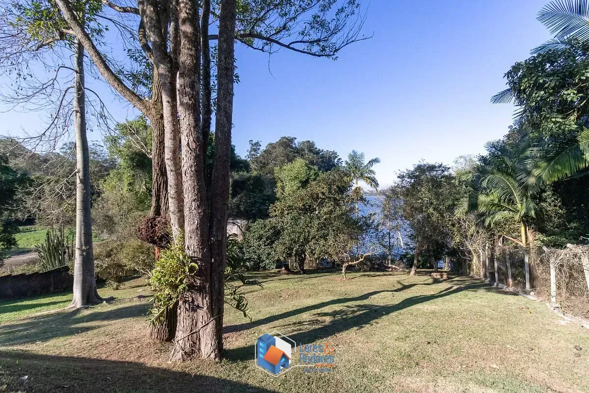 Imagem Casa comercial para venda em Guarapiranga, 450m²