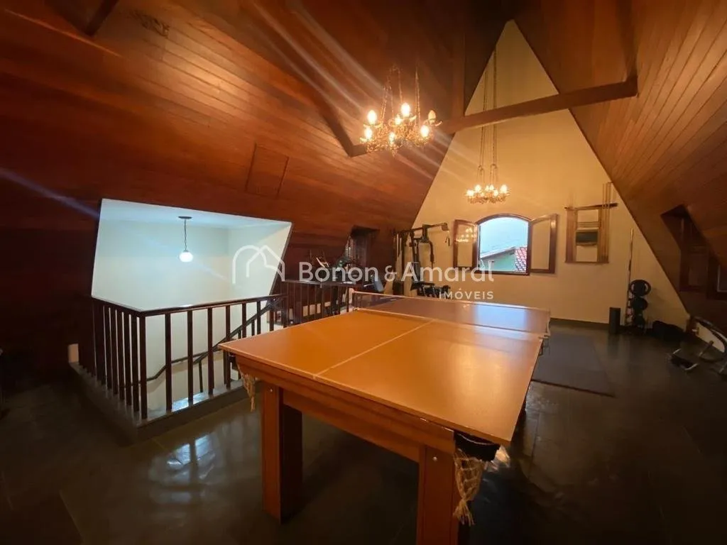 Imagem Casa com 4 Quartos e 6 banheiros à Venda, 360 m² por R$ 1.100.000