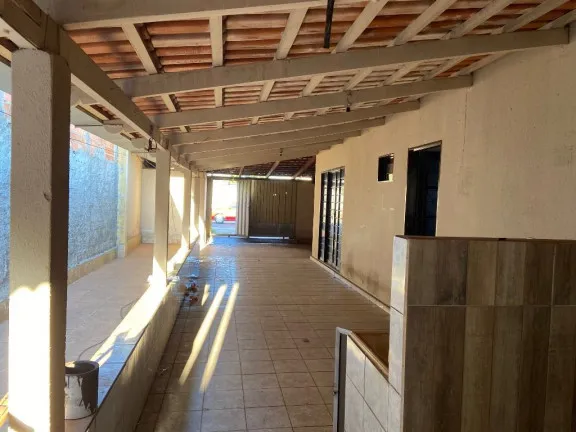Imagem Casa com 3 Quartos à Venda, 242 m² em Setor Cândida de Morais - Goiânia