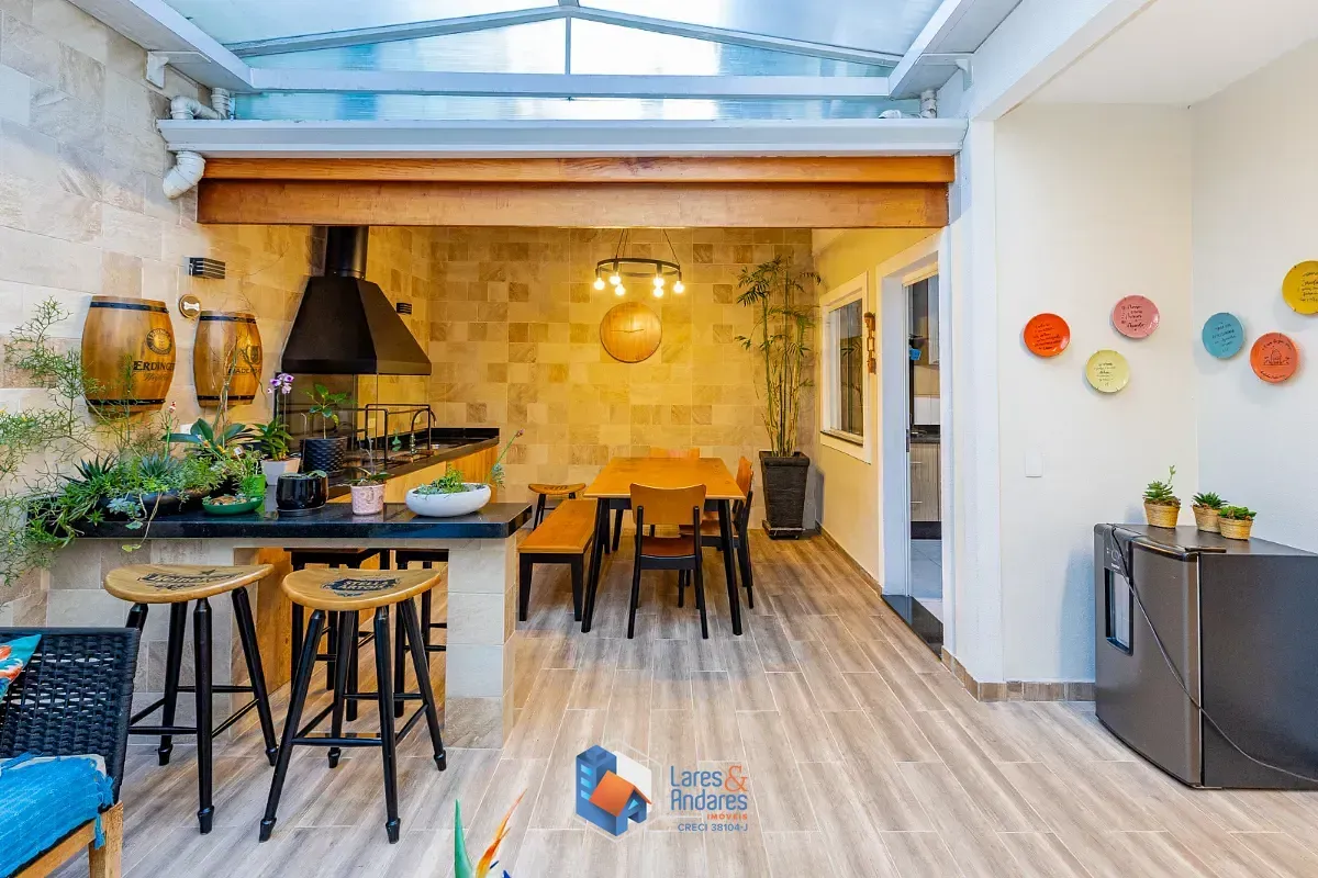 Imagem Casa no condomínio Condomínio Villa de São Paulo para venda com 4 quartos, sendo 2 suítes, 213m²