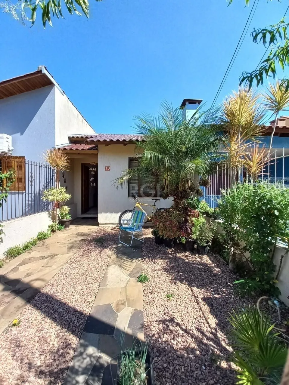 Imagem Casa no bairro Aberta dos Morros 2 dormitórios