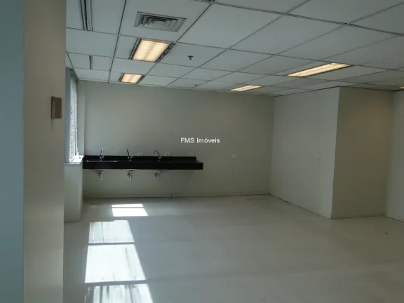 Imagem CHUCRI ZAIDAN Conjunto Comercial para Locação na CHUCRI ZAIDAN de 598m²