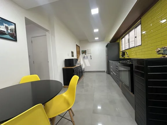 Imagem Apartamento à venda na Ponta da praia com garagem fechada!