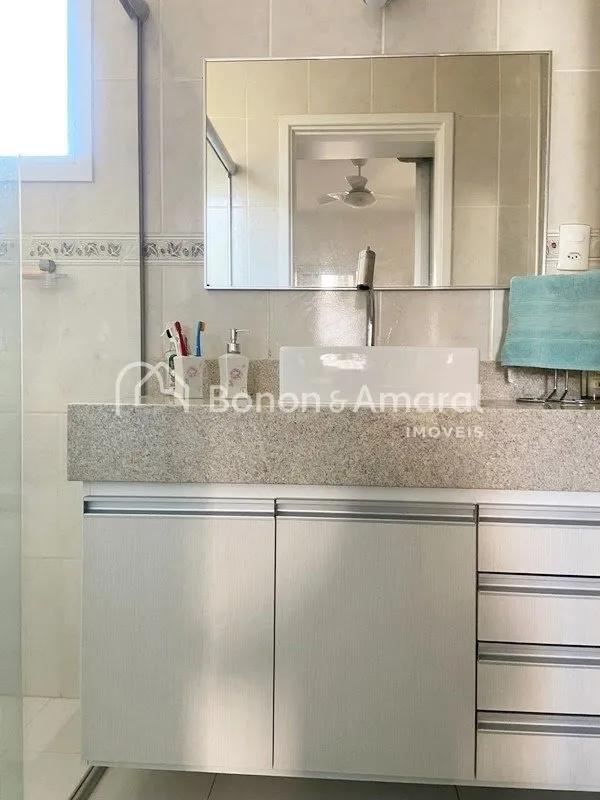 Imagem Apartamento a venda 107m² de 3 quartos, suíte, sacada, 2 vagas de garagem Centro - Campinas S.P