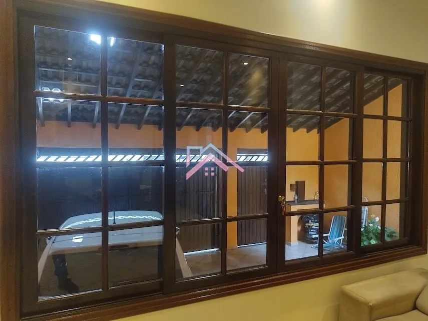Imagem Casa à venda Vila Jeriva - Área útil 177 m2 com 3 dormitórios suíte / 2 vagas / Excelente localizaçã