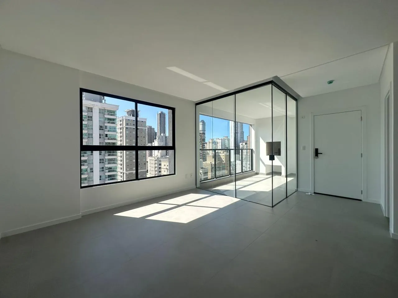 Imagem Apartamento à venda com 1192m2 por R$ 1.500.000,00