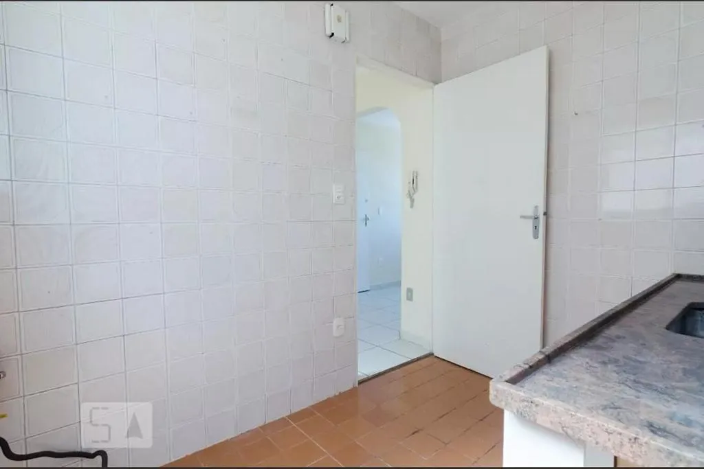Imagem Excelente apartamento no Jardim Interlagos em Campinas, com dois dormitórios e uma vaga de garagem.