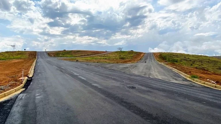 Imagem Terreno à venda, 294 m² - Portal da Mantiqueira - Cruzeiro/SP