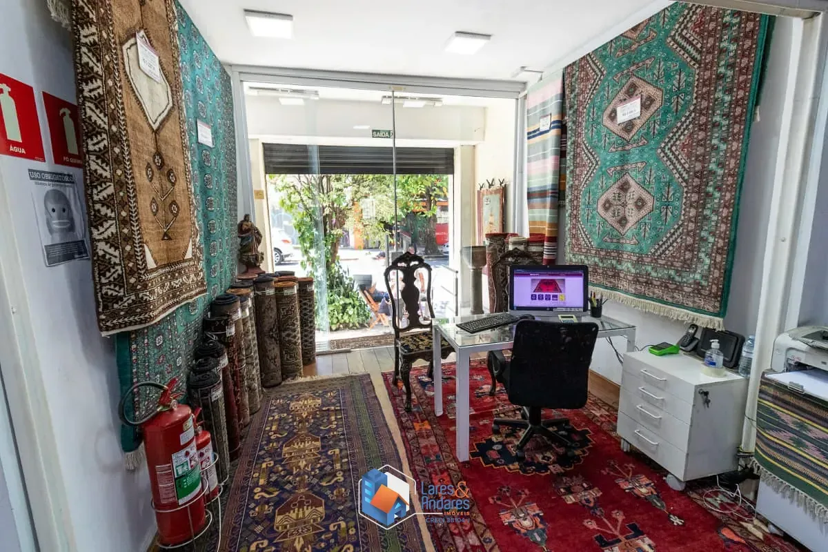 Imagem Casa comercial para venda em Pinheiros, 240m²