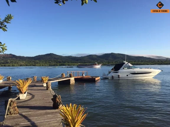 Imagem ILHA NA BAÍA DE TODOS OS SANTOS
