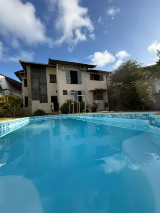 Imagem Linda Casa em Condomínio de Alto Padrão em Jaguaribe, Salvador-BA: 5 Quartos, 2 Suítes, 4 Salas, 4 Vagas - 333m²!