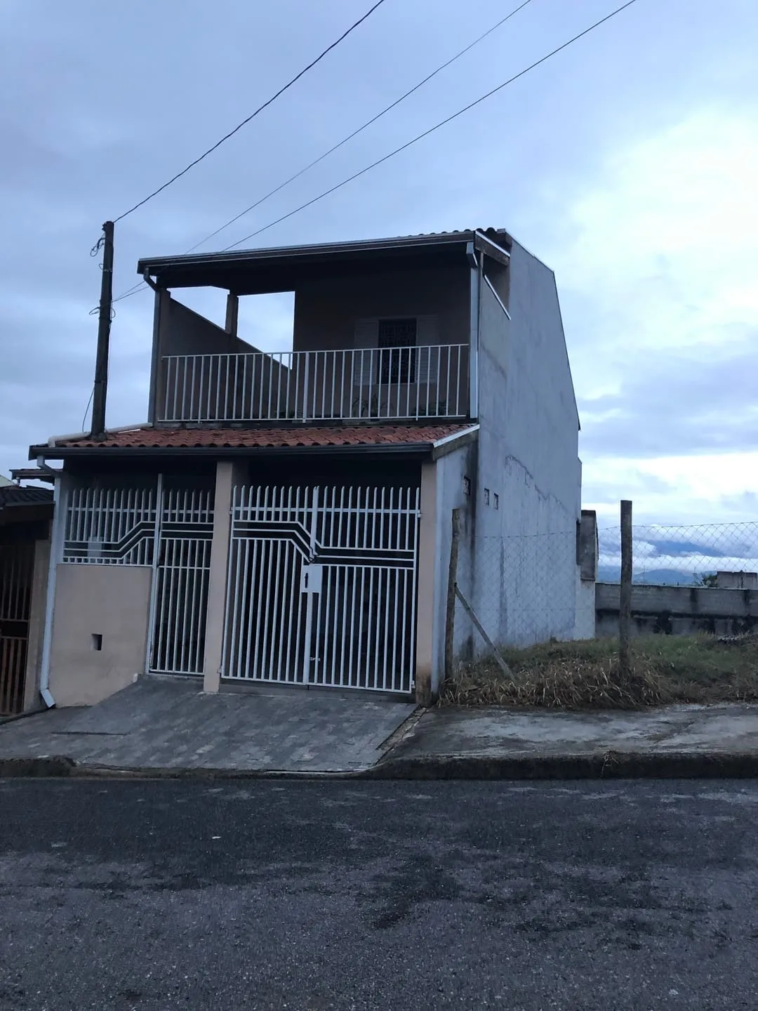 Imagem Casa à venda 3 Quartos, 1 Vaga, 125M², Residencial Mombaça, Pindamonhangaba - SP