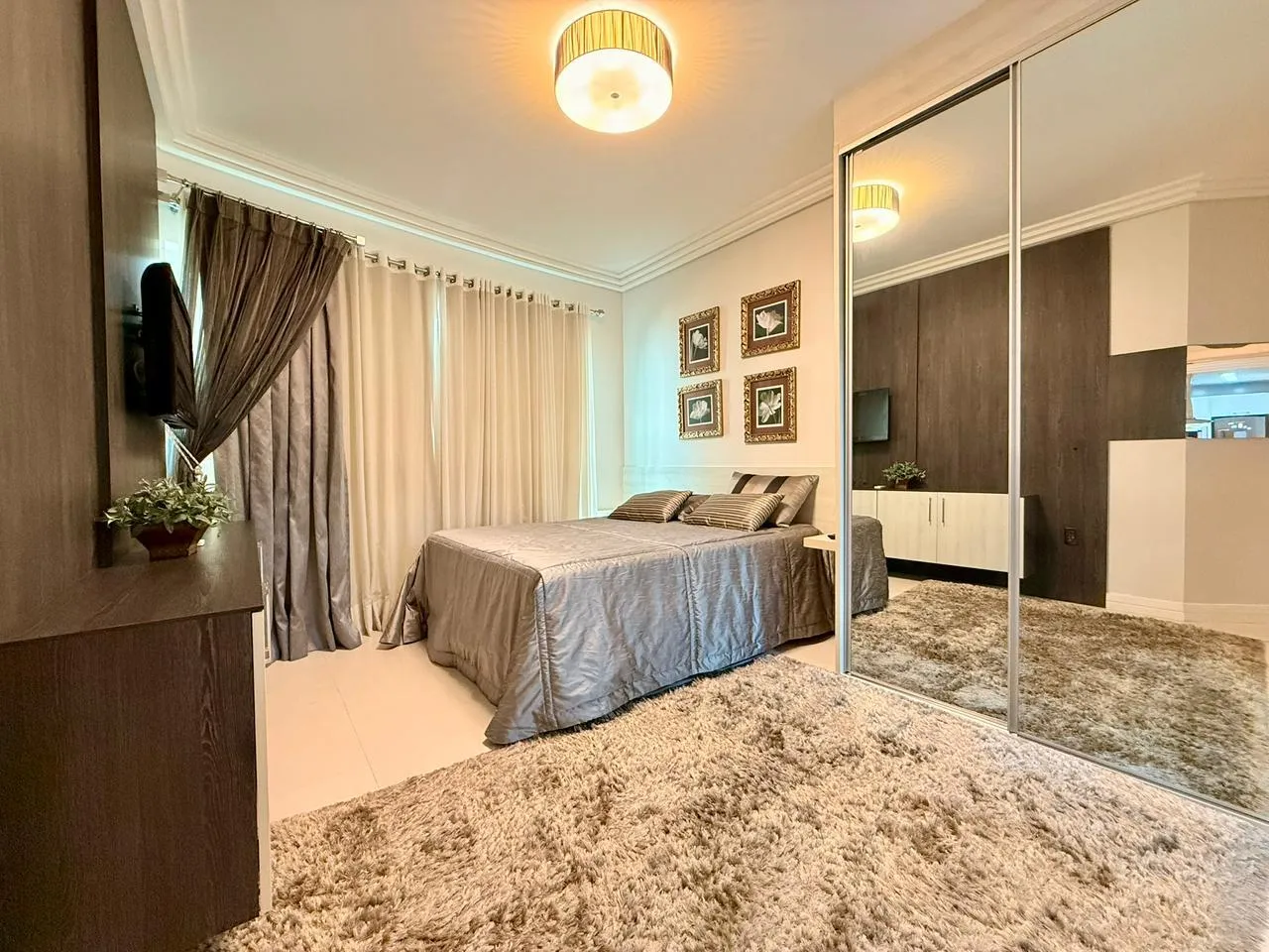 Imagem Apartamento com vista para o mar à venda com 161m2 por R$ 3.500.000,00