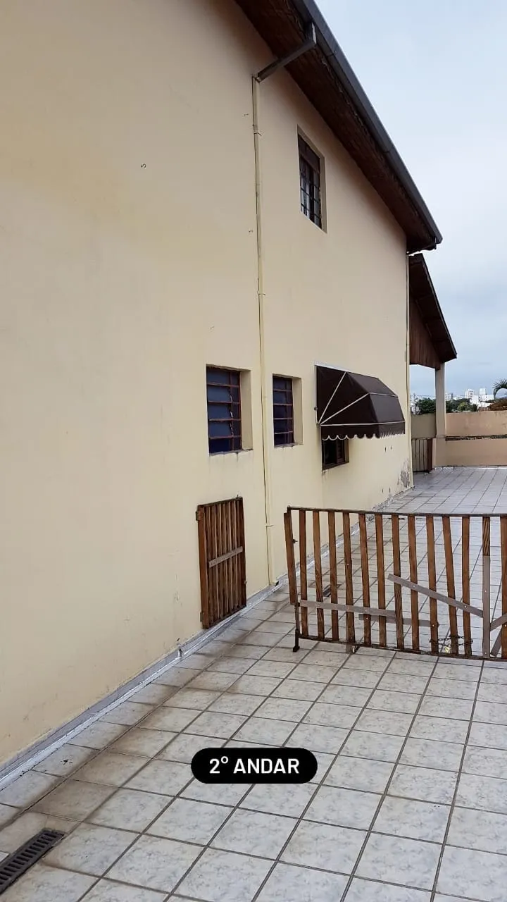Imagem Comercial à venda 3 Quartos, 1 Suite, 4 Vagas, 250M², Esplanada Santa Terezinha, Taubaté - SP
