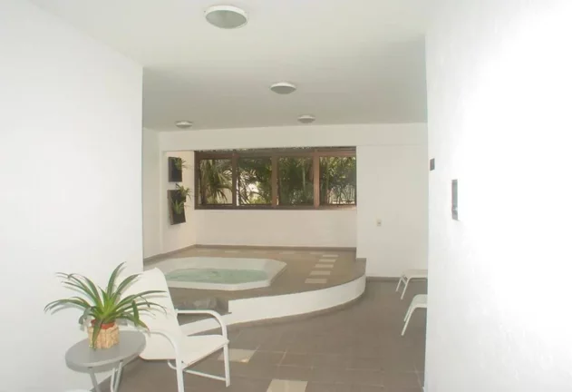 Imagem Flat disponível para venda no Condomínio Twin Towers Ibirapuera em Moema, com 74m², 2 dormitórios e 1 vaga