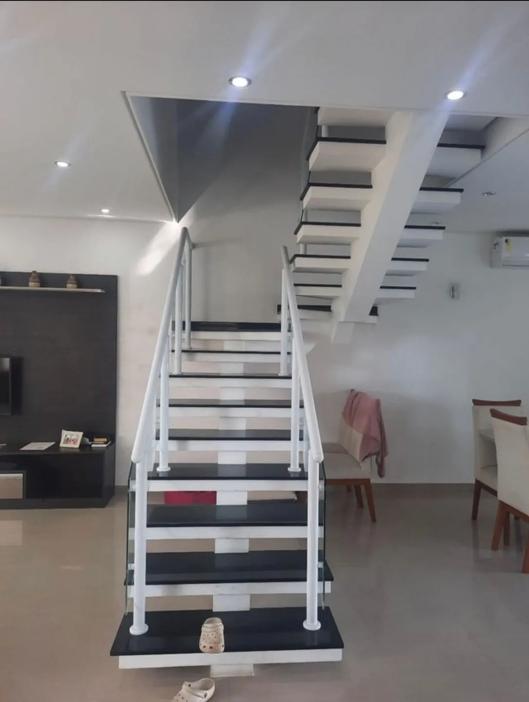 Imagem Casa à venda 3 Quartos, 1 Suite, 2 Vagas, 300M², Abaete, Taubaté - SP