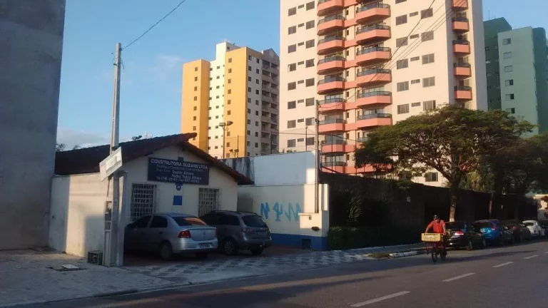 Imagem Terreno à venda, 200 m² por R$ 850.000,00 - Centro - Suzano/SP