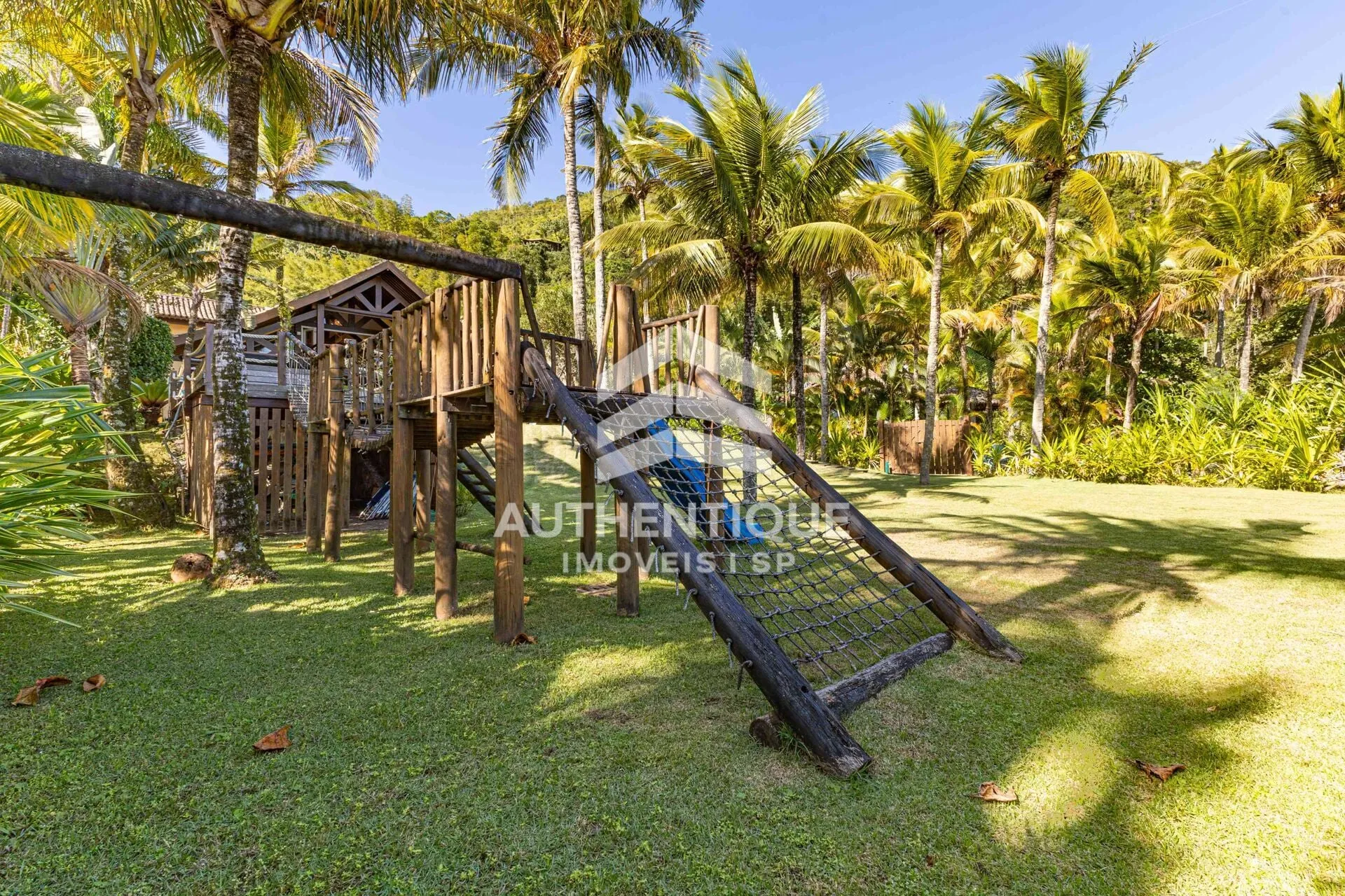 Imagem Condomínio Canto da Baleia São Sebastião - Casa em Condomínio em São Sebastião à venda!