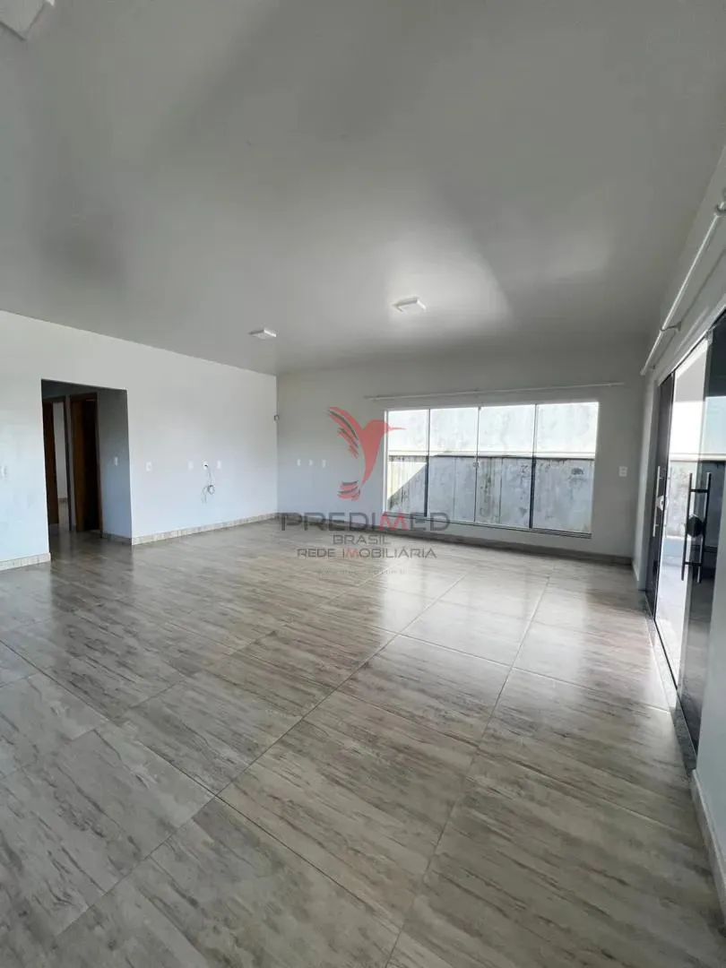 Imagem CASA ALTO PADRÃO EM ITAJUBÁ Á 800 METROS DO MAR