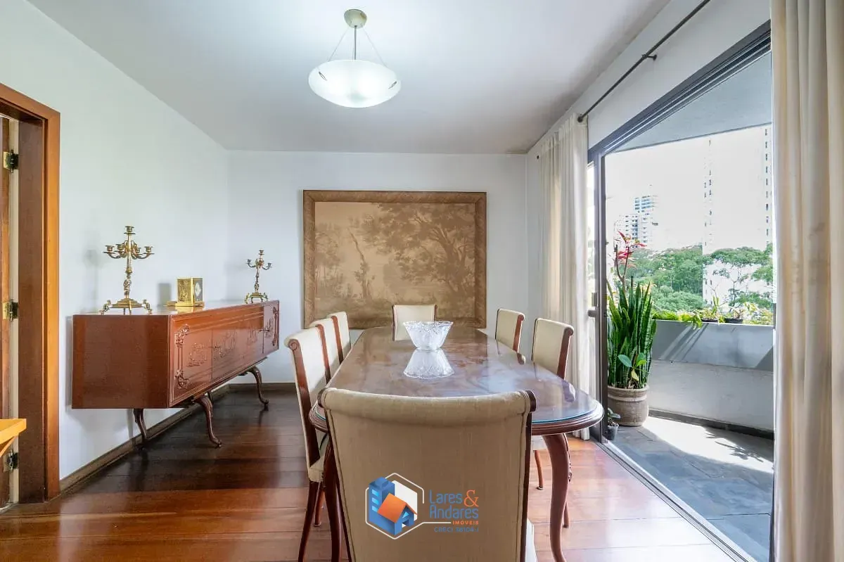 Imagem Apartamento para venda em Vila Andrade com 4 quartos, sendo 3 suítes, 200m²