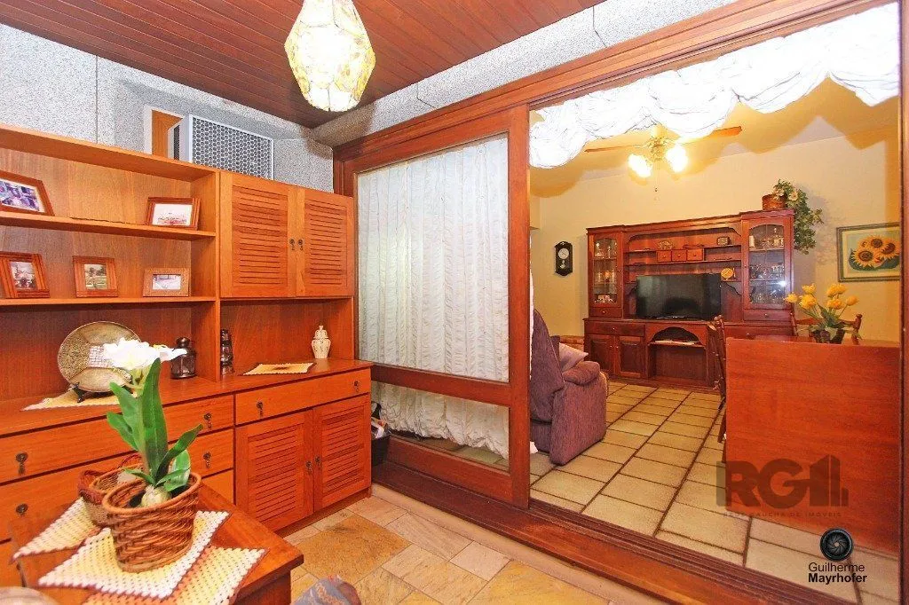 Imagem Excelente apartamento de 315m² com 3 dormitórios e 2 vagas.