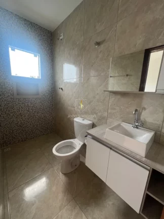 Imagem Casa em Guaratuba, Bairro Coroados 200 metros do mar, com Piscina.