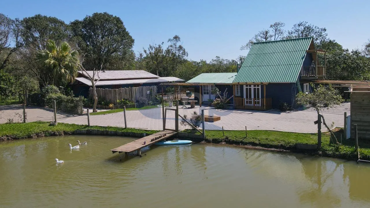 Imagem Sitio com chale e casa de alvenaria em Vila Sao Joao, Torres