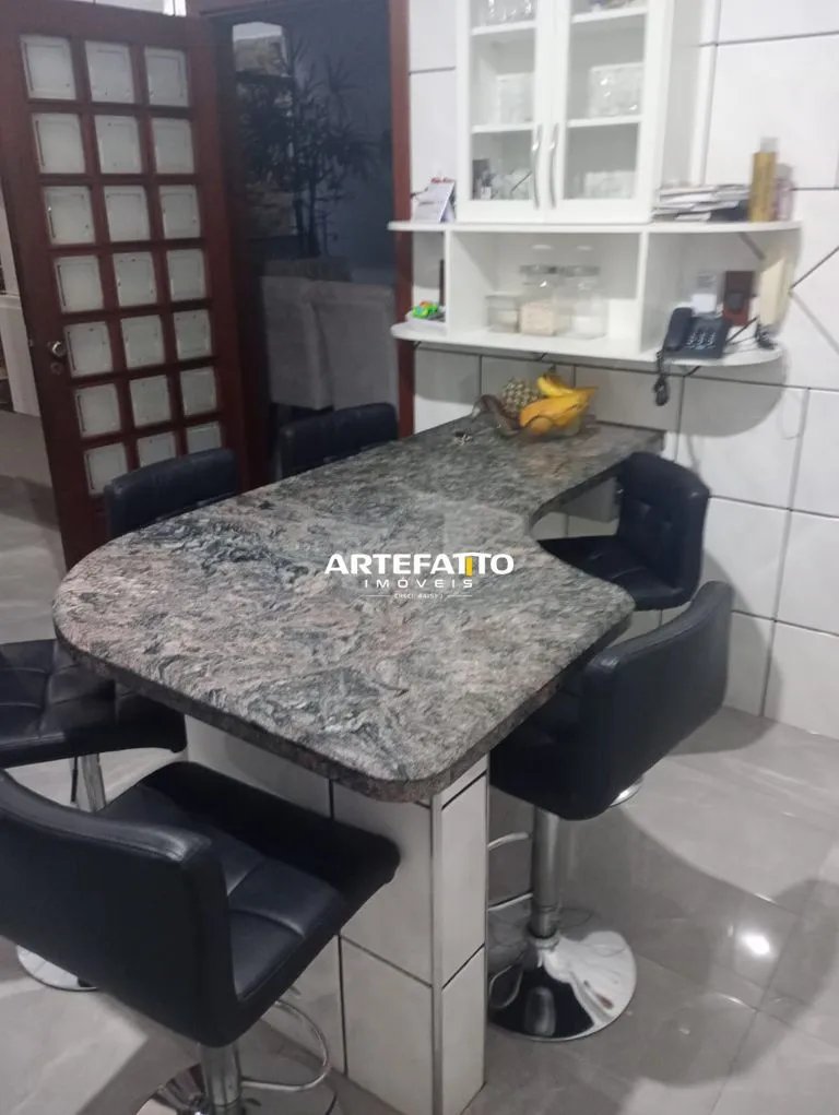Imagem Sobrado à venda em Franca, Jardim Integração, com 3 quartos, 230m2