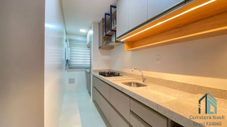 Foto do imóvel Apartamento, ensolarado, sacada com churrasqueira, 03 quartos c/suíte, na Praia dos Ingleses em Florianópolis -SC.