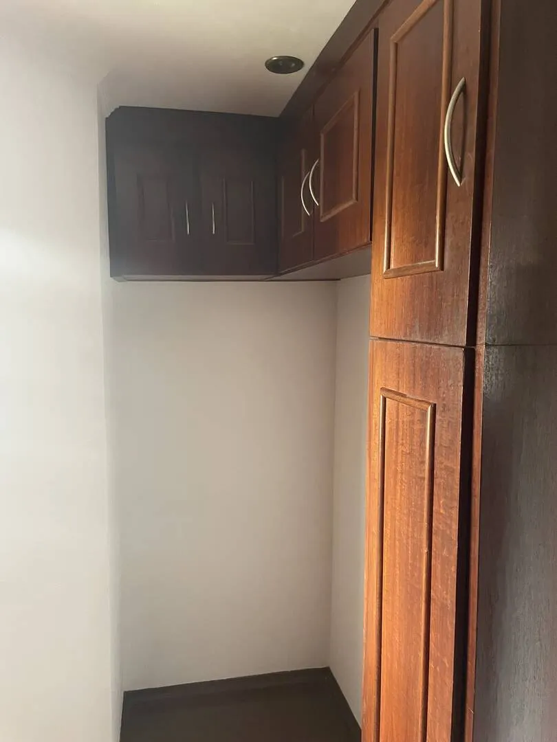 Imagem Casa Vila Fernandes - 308M², 4 Dorms, 1 Suíte, 5 Vagas, Armários.