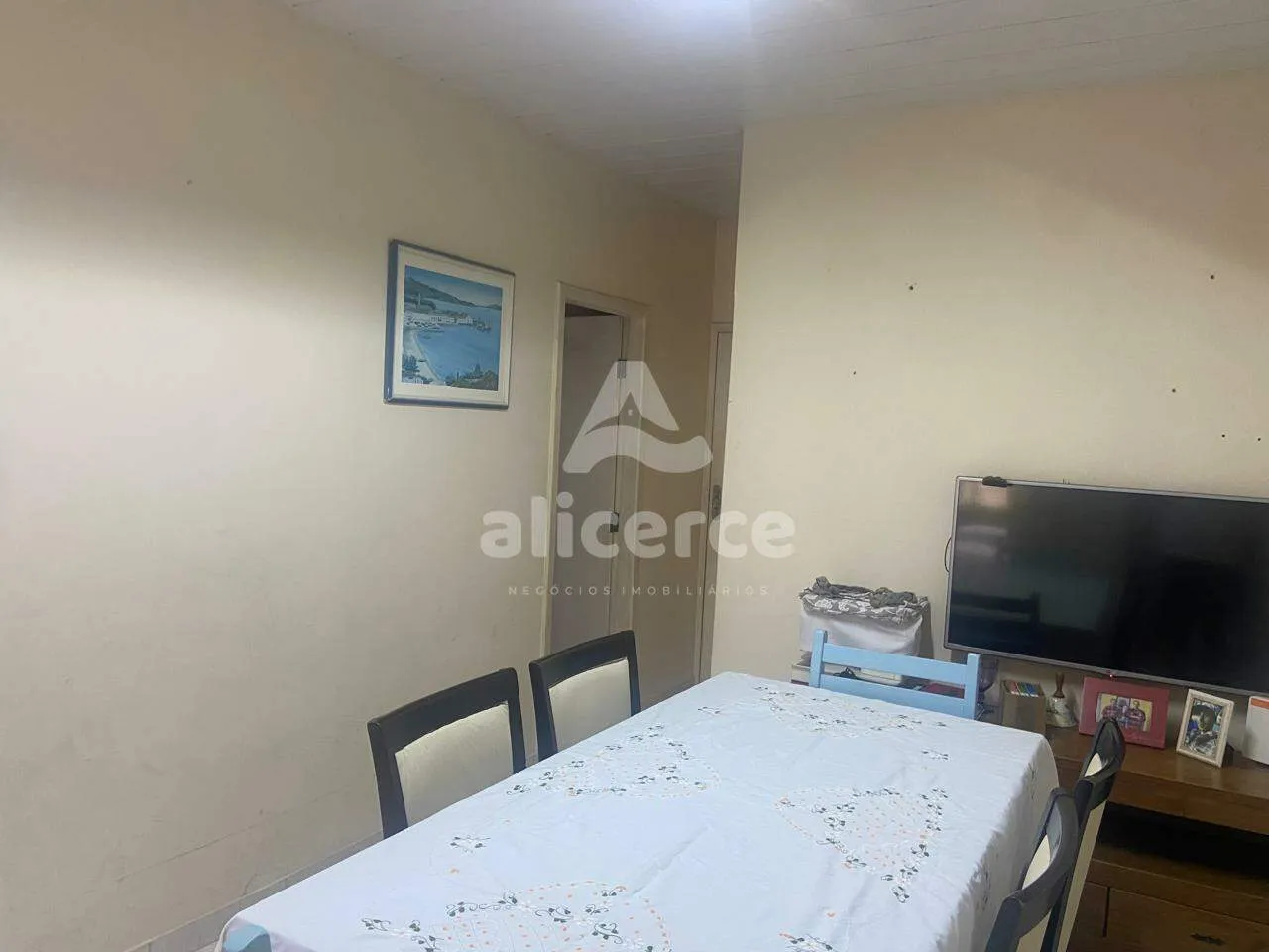 Imagem Excelente oportunidade Casa com terreno com 432 m² e 02 Salas comerciais - Florianópolis!