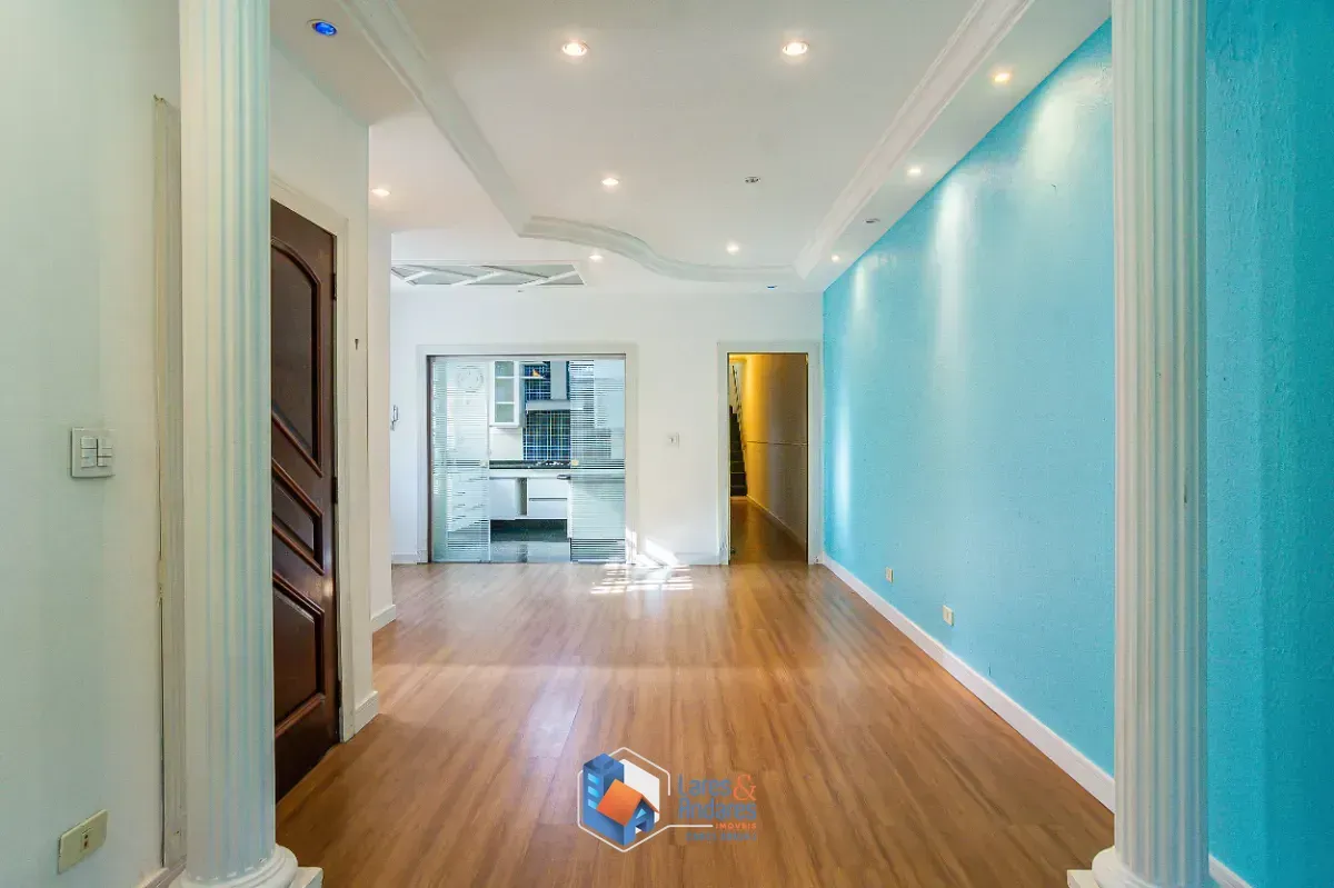 Imagem Casa de vila para venda em Vila Madalena com 3 quartos, sendo 1 suíte, 200m²