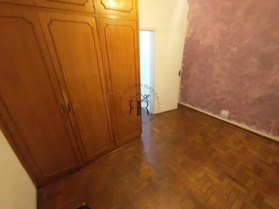 Imagem Sobrado em excelente localização, próximo ao Clube 7 de Setembro da Agua Rasa!!
Piso térreo: 1 v...