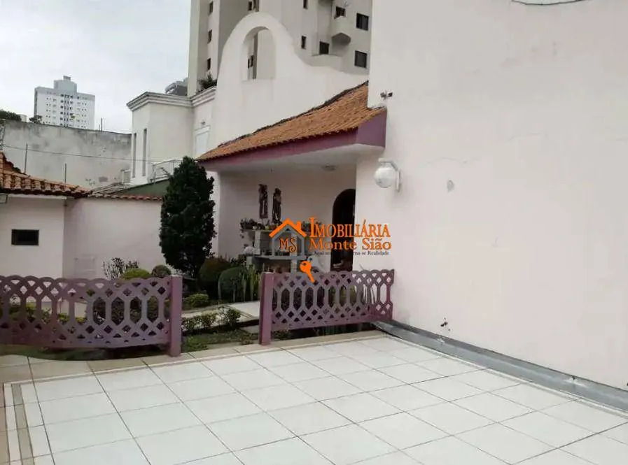 Imagem Sobrado com 5 dormitórios à venda, 492 m² por R$ 4.770.000 - Maia - Guarulhos/SP