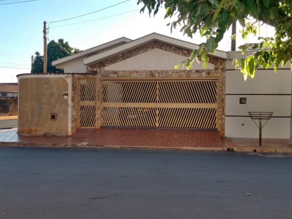 Casa com 3 Quartos à Venda, 224 m² em Jardim Marajoara - Ituverava