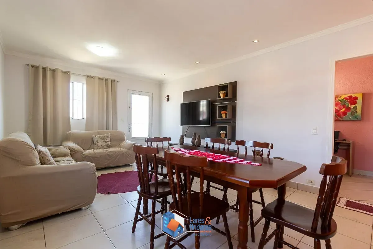 Imagem Sobrado para venda em Jardim São Carlos (Zona Leste) com 4 quartos, sendo 1 suíte, 400m²
