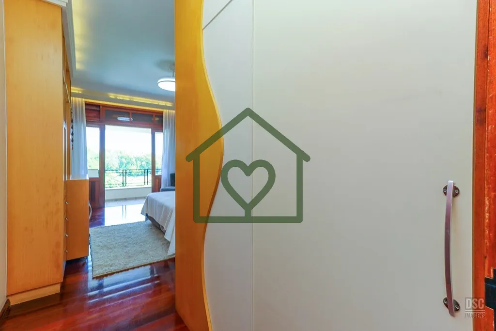 Imagem Viva com Exclusividade em Ipanema: Casa Completa com Piscina, Sacadas e Ambientes Amplos

Esta resid...