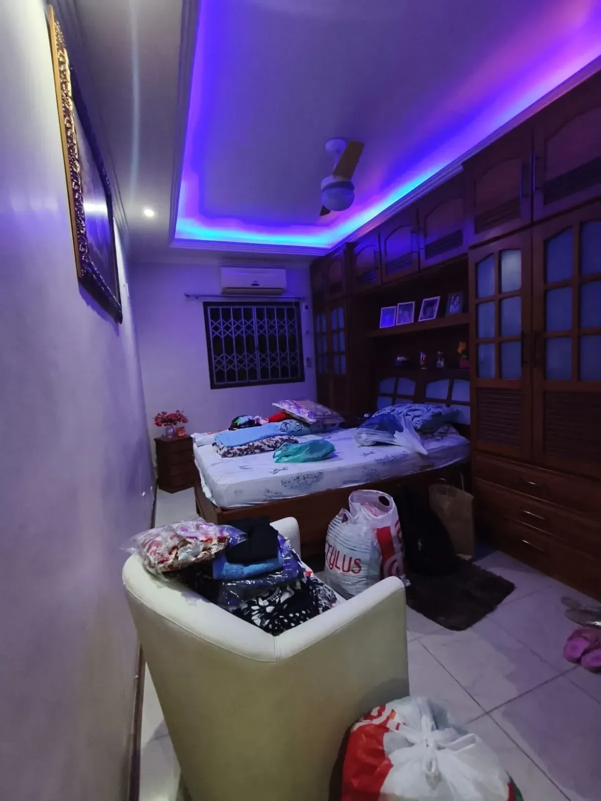 Imagem Casa com 2 Quartos à Venda, 120 m² em Engenhoca - Niterói