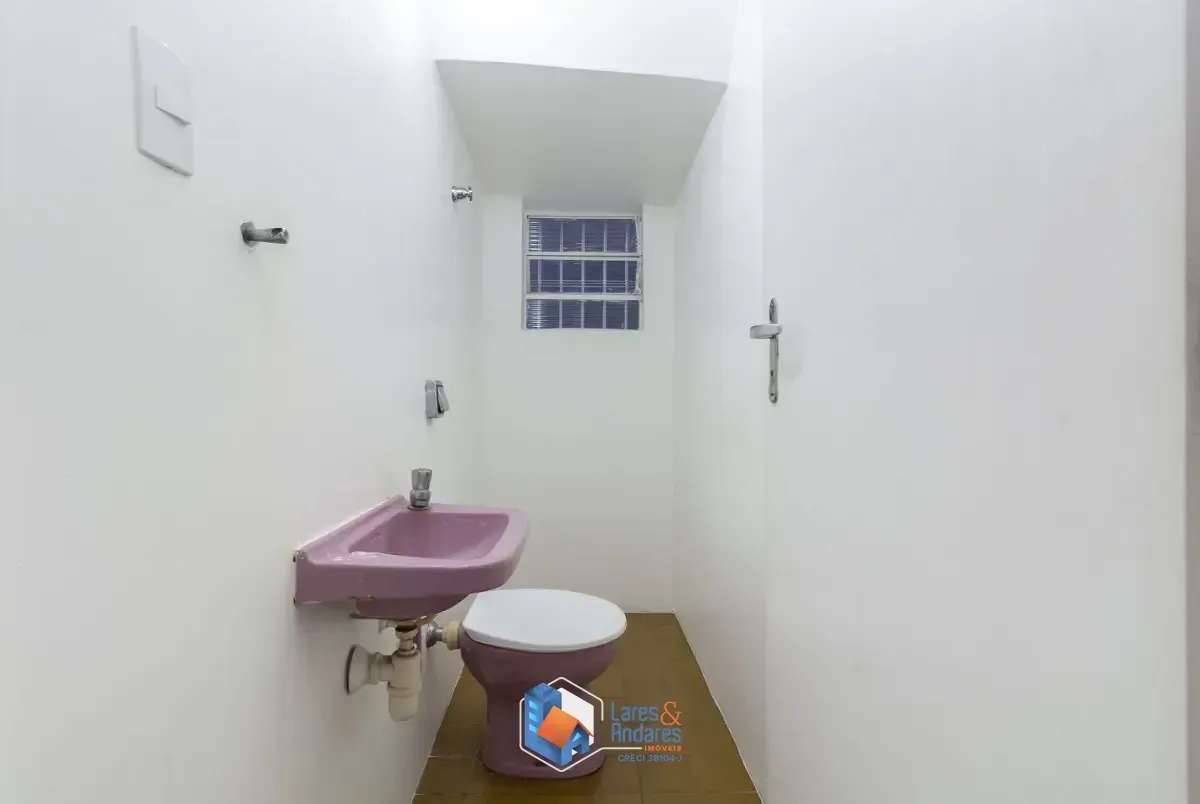 Imagem Sobrado para venda em Vila Nova Caledônia com 3 quartos, sendo 1 suíte, 136m²