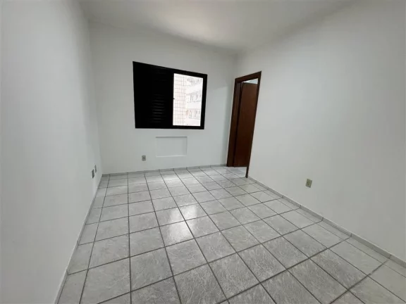 Imagem Apartamento à Venda em Guilhermina, Praia Grande - SP