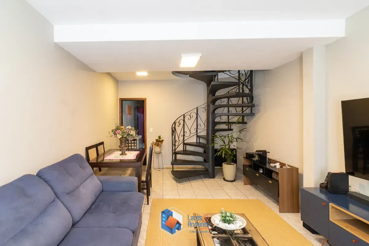 Imagem Sobrado para venda em Vila Nina com 2 quartos, 130m²
