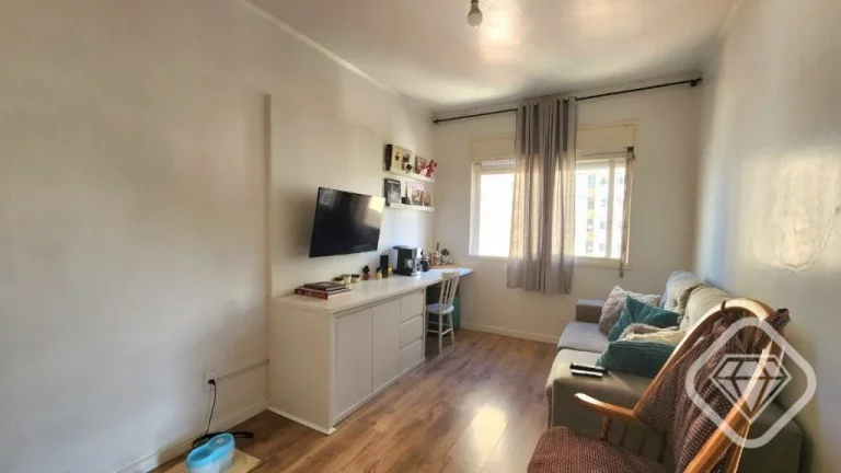 Imagem Apartamento no Centro Histórico com Sacada e Andar Alto

Brilhante Imóveis apresenta este ótimo a...