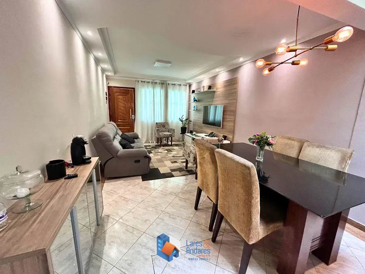 Foto do imóvel Sobrado para venda em Jardim Triana com 3 quartos, sendo 1 suíte, 102m² em Rua Bala Mineira