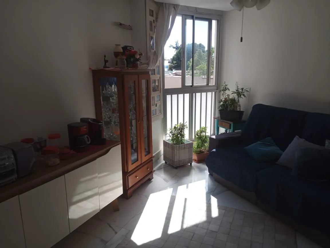 Imagem Apartamento três dormitórios, vaga rotativa Bairro Cristal